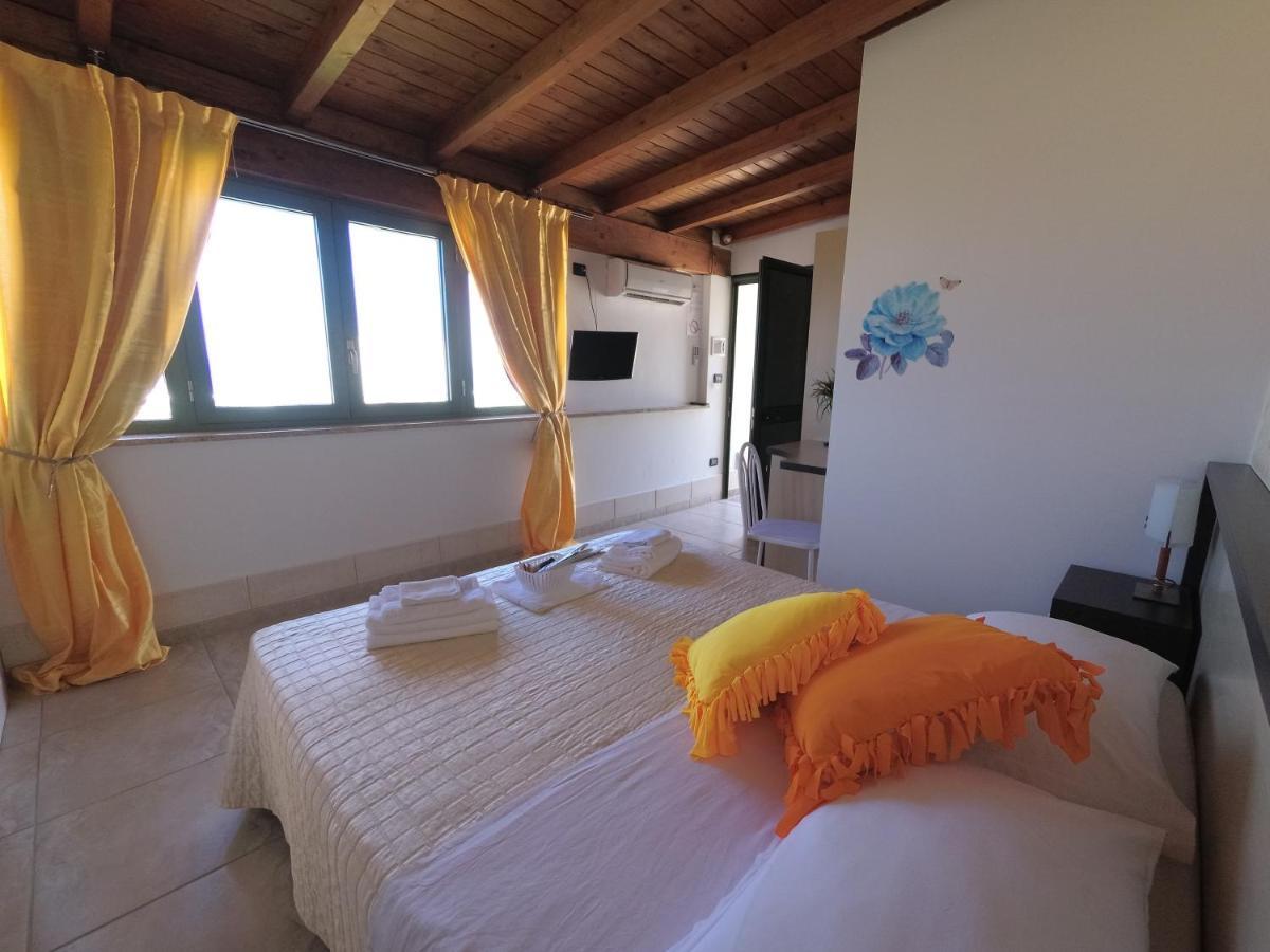 Hotel Alba Chiara Sant'Andrea Salento Bagian luar foto