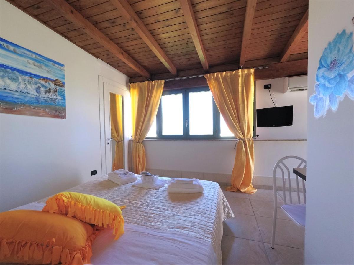 Hotel Alba Chiara Sant'Andrea Salento Bagian luar foto